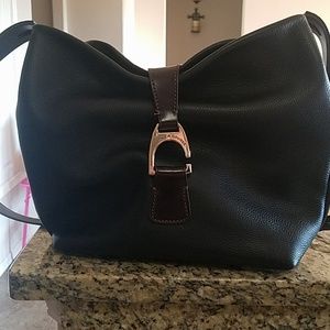 Dooney & Bourke Crossbody Leathet purse